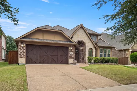 925 Lighthouse Ln, Savannah, TX 76227