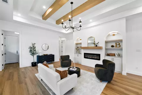 2300 Cherry Sage Dr, Arlington, TX 76001
