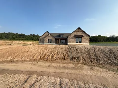 536 Lantana Dr, Weatherford, TX 76082