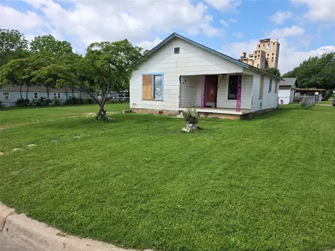3700 S Main St, Fort Worth, TX 76110