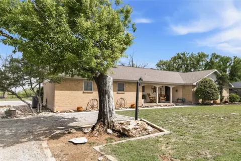 102 Lori Ln, Brownwood, TX 76801