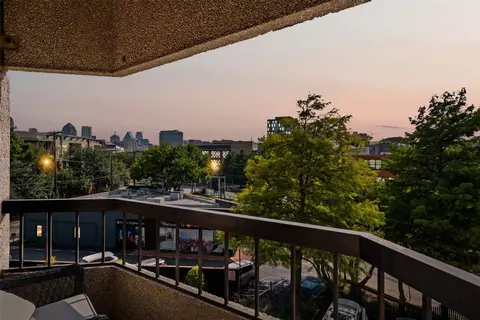 Exterior - 3030 Mckinney Ave #306, Dallas, TX 75204 photo 2 of 5