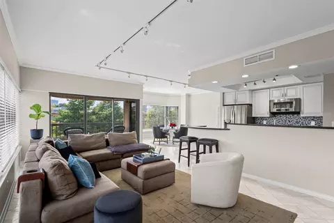Living - 3030 Mckinney Ave #306, Dallas, TX 75204 photo 3 of 7