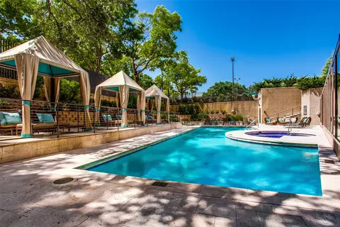 Exterior - 3030 Mckinney Ave #306, Dallas, TX 75204 photo 3 of 5
