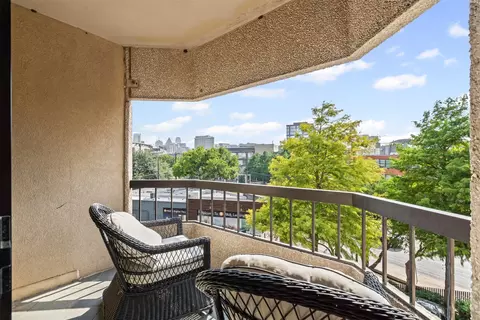 Exterior - 3030 Mckinney Ave #306, Dallas, TX 75204 photo 1 of 5