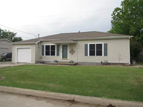 2213 Greenville St, Caddo Mills, TX 75135