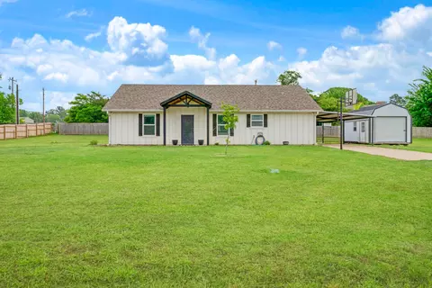 134 Private Road 43790, Paris, TX 75460