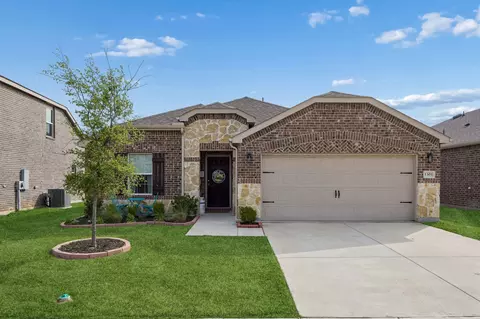 1303 Binfield Dr, Forney, TX 75126