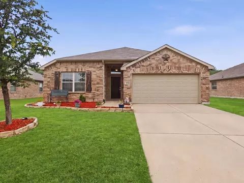 358 Highmeadow Dr, Aubrey, TX 76227
