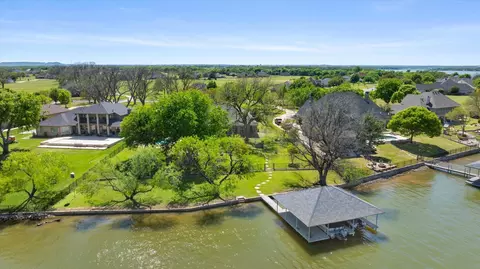 1302 E Baja Ct, Granbury, TX 76048