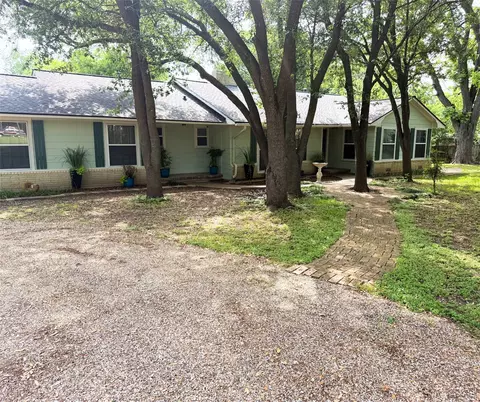 2815 N 43rd St, Waco, TX 76710