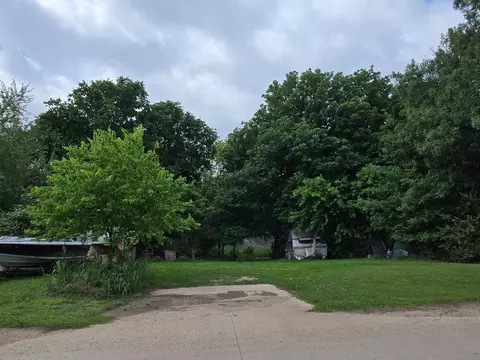261 Rocky Dr, Waxahachie, TX 75167