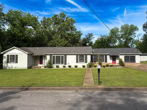 367 Pecan St, Van, TX 75790