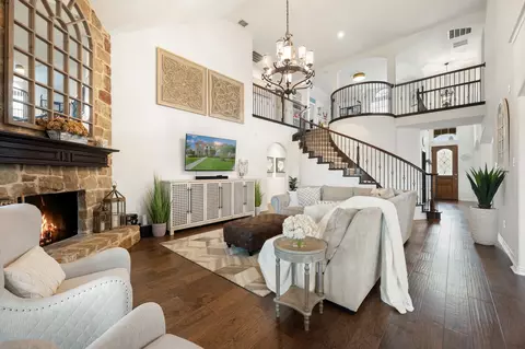 100 Cherry Ct, Red Oak, TX 75154