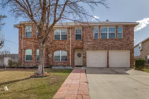 2512 Calico Rock Dr, Fort Worth, TX 76131