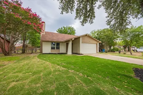 532 Kent Dr, Lewisville, TX 75067