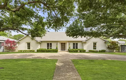 7043 Prestonshire Ln, Dallas, TX 75225