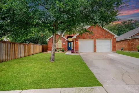 2505 Persimmon Dr, Little Elm, TX 75068