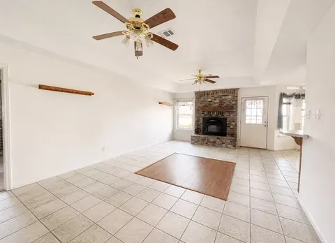 Living - 101 Player, Comanche, TX 76442 photo 1 of 1