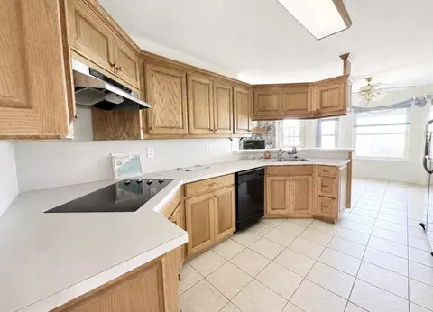 Kitchen - 101 Player, Comanche, TX 76442 photo 2 of 3