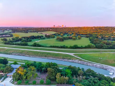 501 Nursery Ln, Fort Worth, TX 76114