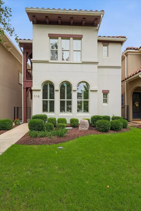 516 Sandy Ln, Flower Mound, TX 75022