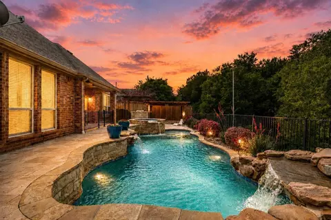 5036 Kestrel Dr, Mesquite, TX 75181