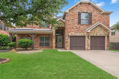 907 Greenfield Ct, Kennedale, TX 76060