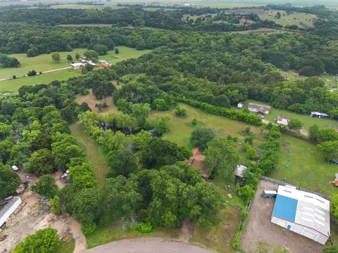 304 Summerall Ln, Red Oak, TX 75154