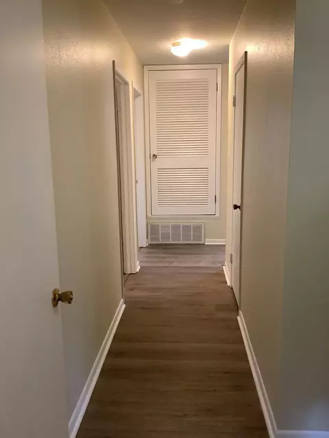 Entry Way - 4700 Scottwood St, Waco, TX 76708 photo 1 of 2