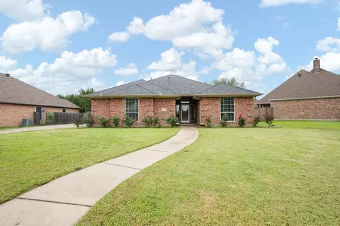 1617 Spencer Ln, Cleburne, TX 76033