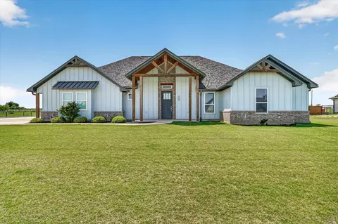 114 Esther Ct, Millsap, TX 76066