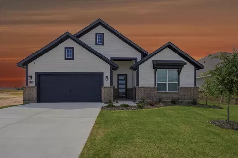 1325 Frio Dr, Springtown, TX 76082