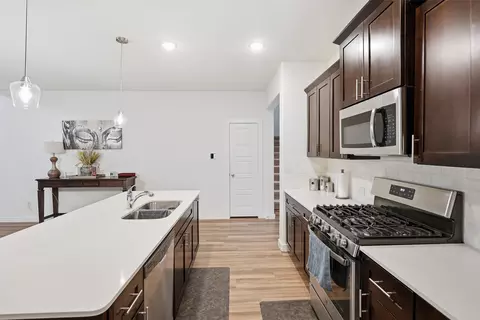 Kitchen - 2025 Eagle Blvd, Haslet, TX 76052 photo 1 of 2