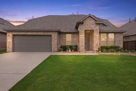 Exterior - 2025 Eagle Blvd, Haslet, TX 76052 photo 7 of 7