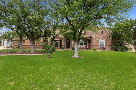 150 Blacktail Ln, Azle, TX 76020