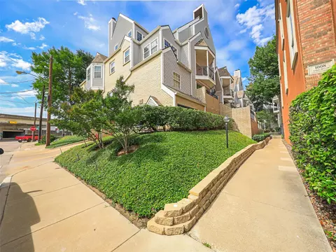 1010 Allen St #214, Dallas, TX 75204