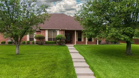 1226 Forest Park Dr, Weatherford, TX 76087