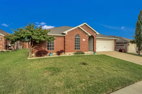 7926 Rattlers Ct, Arlington, TX 76002