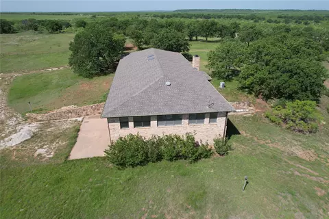 628 Robinson Rd, Graham, TX 76450