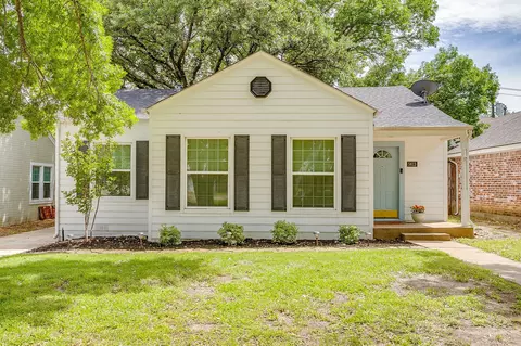 5613 Pershing Ave, Fort Worth, TX 76107