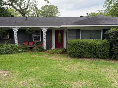 924 Poleman Rd, Shreveport, LA 71107