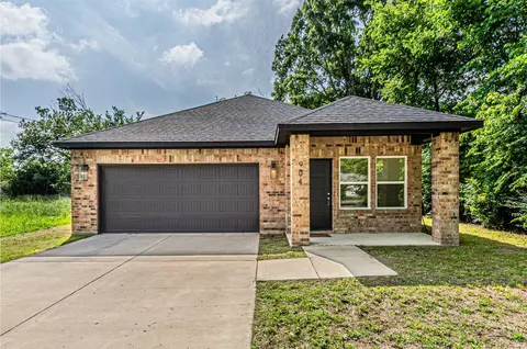 904 S Catherine St, Terrell, TX 75160