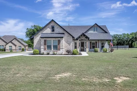 3224 N Cardinal Rd, Azle, TX 76020