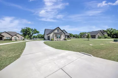 3224 N Cardinal Rd, Azle, TX 76020