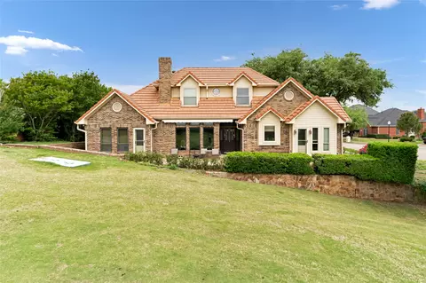 2929 Waterford Dr, Irving, TX 75063