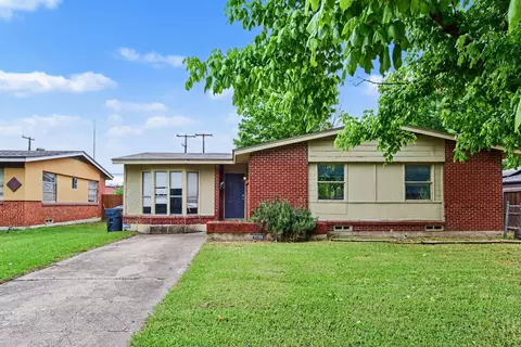 2333 S Lockhart Ave, Dallas, TX 75228