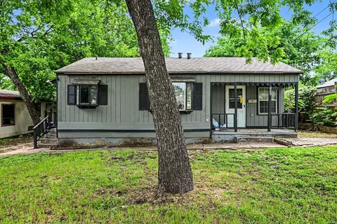 5025 N Langley Rd, River Oaks, TX 76114
