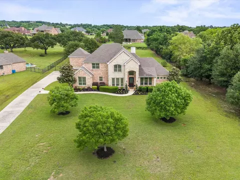 407 W Aurora Vista Trl, Aurora, TX 76078