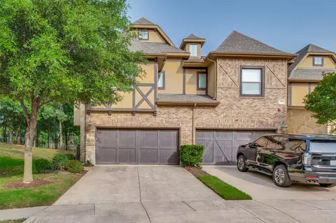 928 Brook Forest Ln, Euless, TX 76039